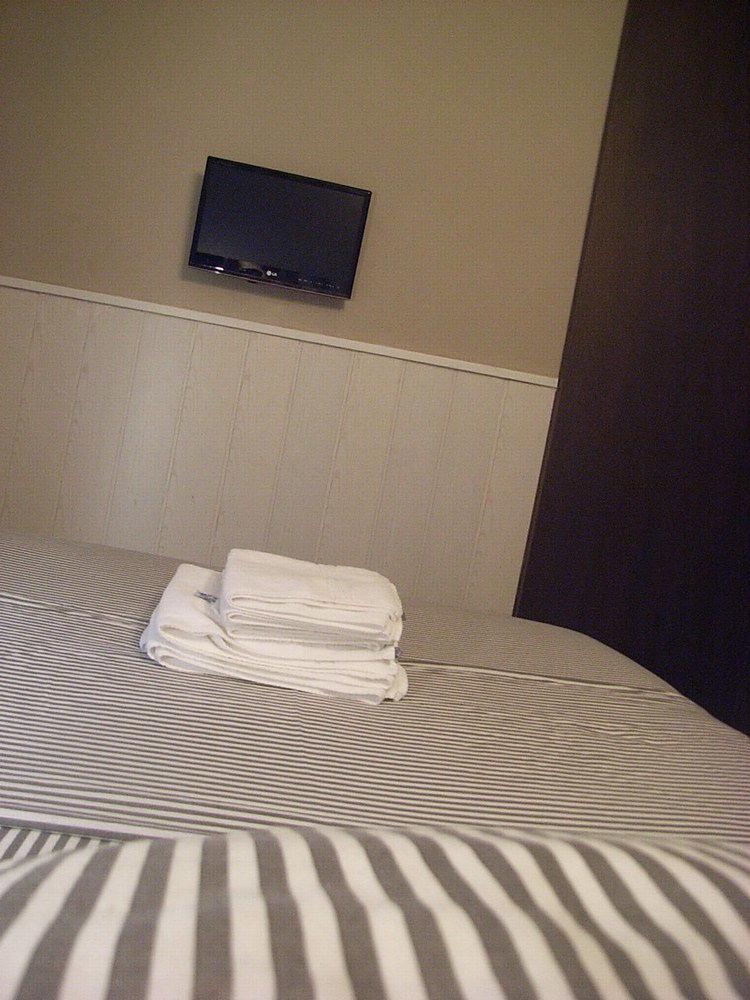 โอสตัล กุด ซาลามังกา Hotel ภายนอก รูปภาพ